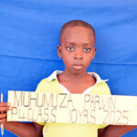 Muhumuza, Parvin